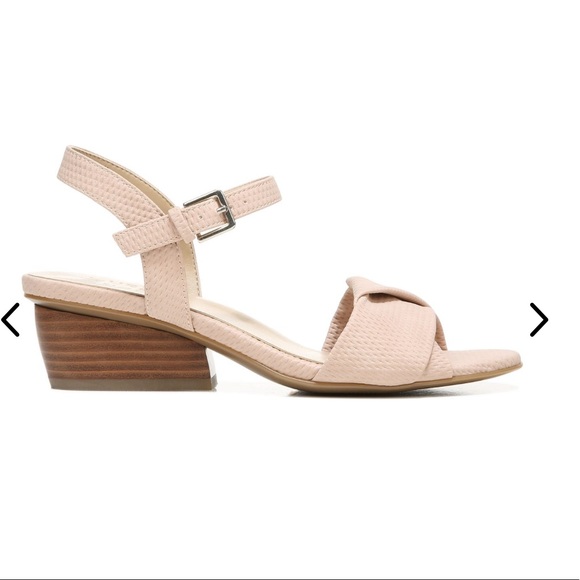 Naturalizer Traci WIDE Nude Pink Heeled Sandal - Picture 3 of 10